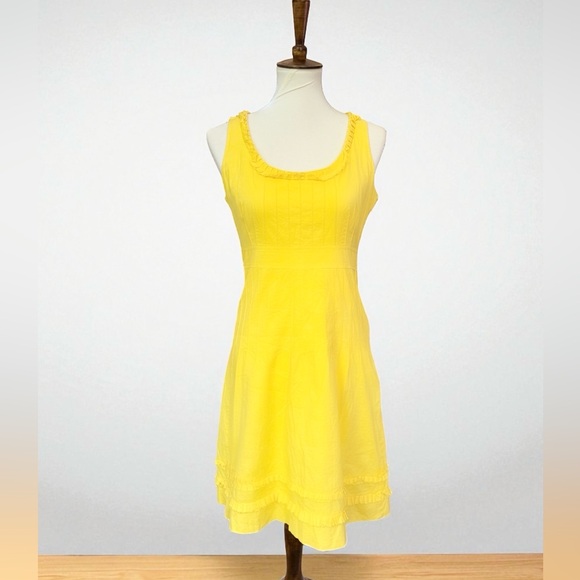Tory Burch Dresses & Skirts - Tory Burch Yellow Sleeveless Dress Size 6
